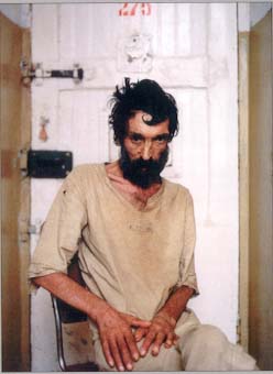 Заключенный по кличке 'Цыган' скончался в тюремной больнице Нижнего Новгорода через месяц после съемки, в середине 1998 года